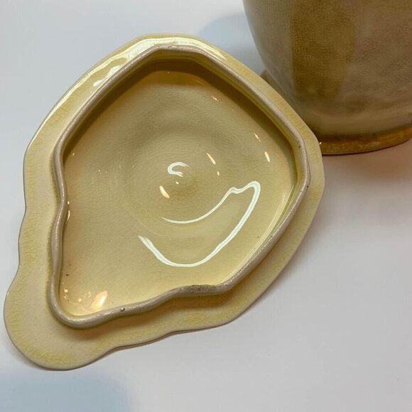 1932 Vintage Crown Potteries Company Yellow Lidded Pitcher - Picture 6 of 10